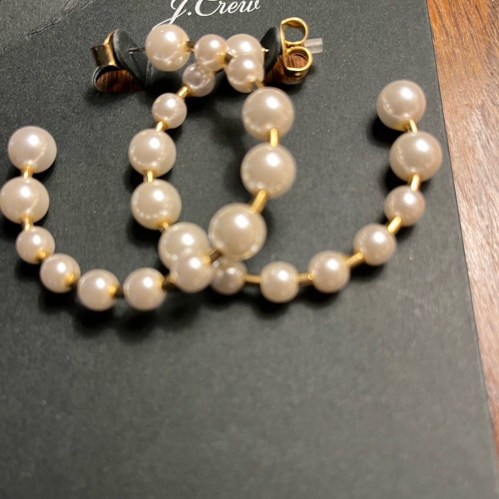 JCrew 2” pearl hoops
